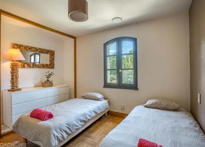 Jacuzzi - De Nage - Parc Arboré Hébergement de vacances *