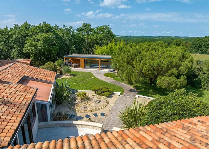 Hébergement de vacances Jacuzzi - De Nage - Parc Arboré *